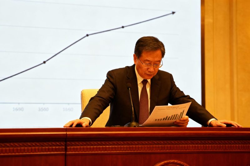 Inflation’s Slow Retreat Meets Stubborn Core: Central Banks’ Precarious Tightrope Walk